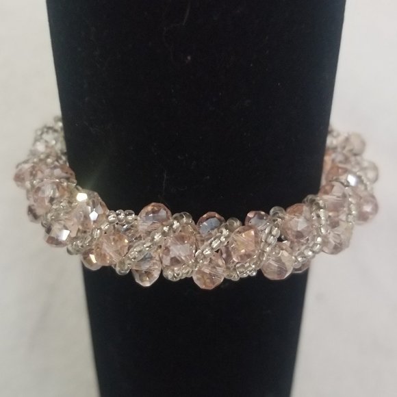 Pink Crystal Magnetic Bracelet - Picture 4 of 4